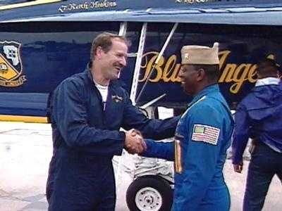 Bill Cowher In 1999, Cowher flew with the Blue Angels.