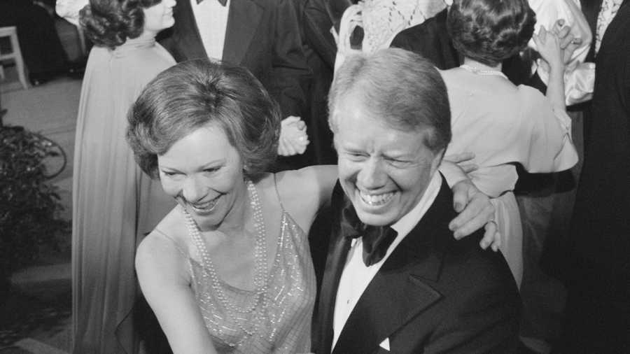 US President Jimmy Carter and First Lady Rosalynn Carter dance at a White House Congressional Ball, Washington U.S. President Jimmy Carter and First Lady Rosalynn Carter dance at a White House Congressional Ball, Washington, D.C., USA, photograph by Marion S. Trikosko, December 13, 1978 . (Photo by: Universal History Archive/Universal Images Group via Getty Images)