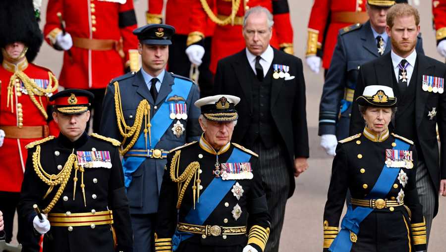 The Committal Service For Her Majesty Queen Elizabeth II WINDSOR, ENGLAND - SEPTEMBER 19: Prince William, Prince of Wales, King Charles III, David Armstrong-Jones, 2nd Earl of Snowdon, Prince Harry, Duke of Sussex, King Charles III and Anne, Princess Royal walk behind the State Hearse ahead of the Committal Service for Queen Elizabeth II at Windsor Castle on September 19, 2022 in Windsor, England. The committal service at St George's Chapel, Windsor Castle, took place following the state funeral at Westminster Abbey. A private burial in The King George VI Memorial Chapel followed. Queen Elizabeth II died at Balmoral Castle in Scotland on September 8, 2022, and is succeeded by her eldest son, King Charles III. (Photo by Leon Neal/Getty Images)