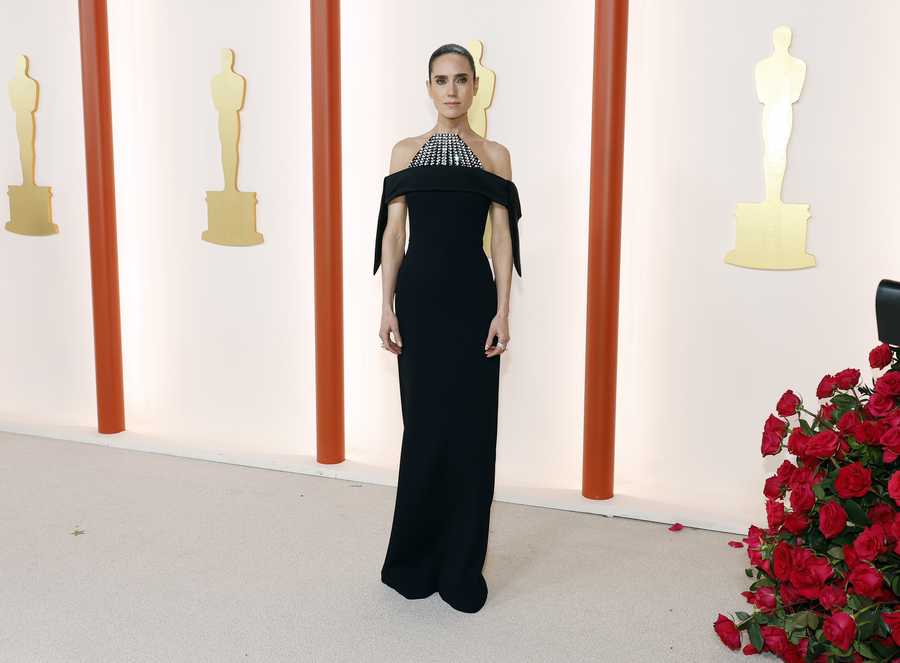 95th Annual Academy Awards - Arrivals HOLLYWOOD, CALIFORNIA - MARCH 12: Jennifer Connelly attends the 95th Annual Academy Awards on March 12, 2023 in Hollywood, California. (Photo by Mike Coppola/Getty Images)