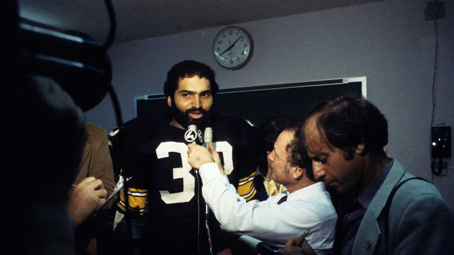 Hall of Fame running back Franco Harris of the Pittsburgh Steelers is interviewed in the locker room following the Steelers 35-31 victory over the Dallas Cowboys in Super Bowl XIII on January 21, 1979 at the Orange Bowl in Miami, Florida. Hall of Fame running back Franco Harris of the Pittsburgh Steelers is interviewed in the locker room following the Steelers 35-31 victory over the Dallas Cowboys in Super Bowl XIII on January 21, 1979 at the Orange Bowl in Miami, Florida.