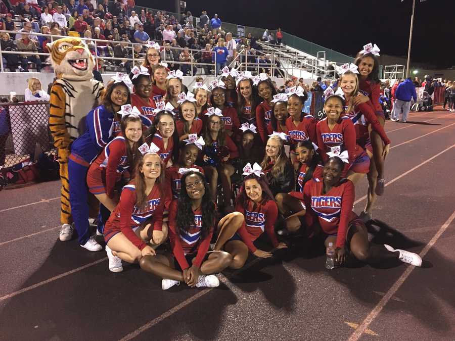 McKeesport cheerleaders McKeesport cheerleaders